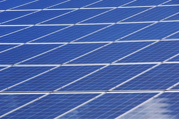 Panneau solaire photovoltaïque : découvrez les avis clients